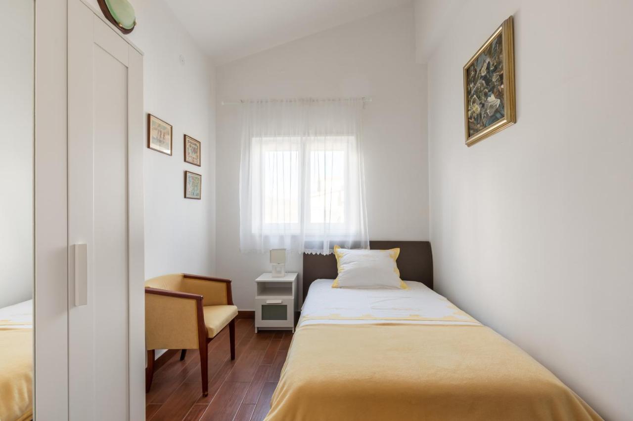 Apartments Croatia โตรกีร์ ภายนอก รูปภาพ