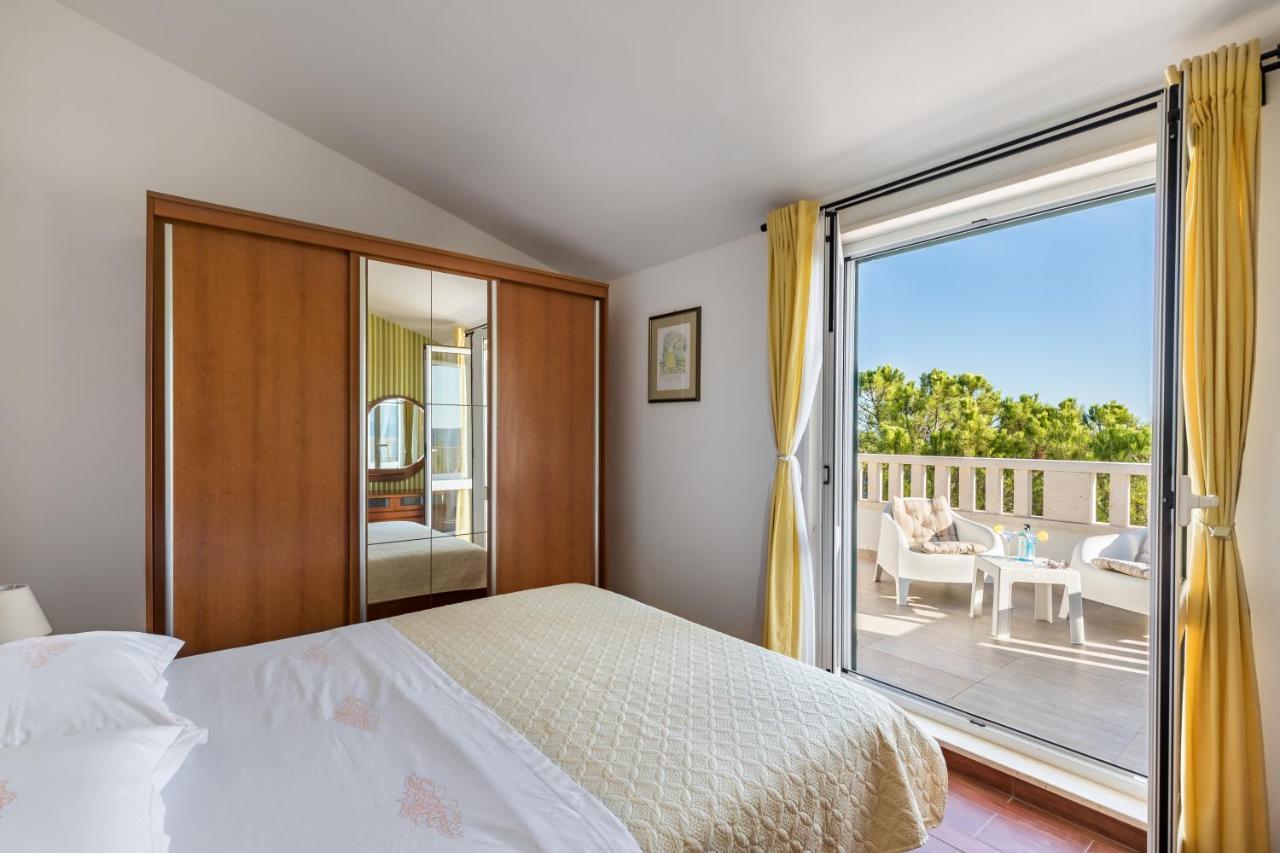 Apartments Croatia โตรกีร์ ภายนอก รูปภาพ