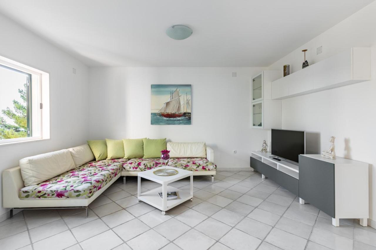 Apartments Croatia โตรกีร์ ภายนอก รูปภาพ